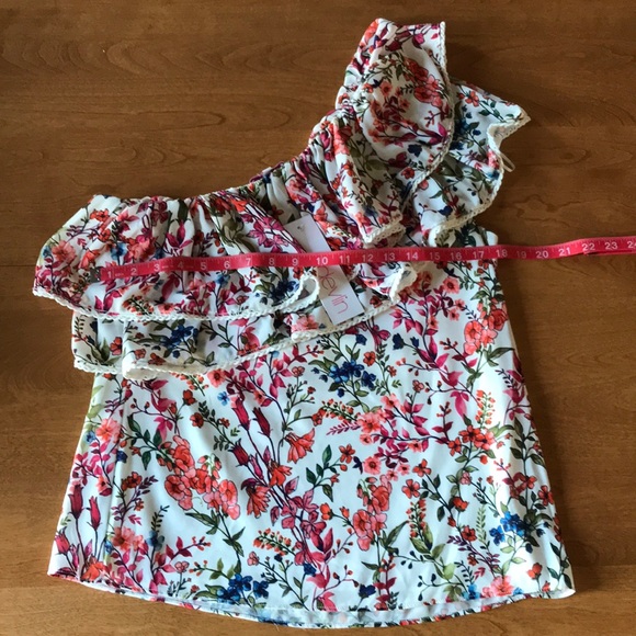 NWT one-shoulder floral blouse - Picture 3 of 4